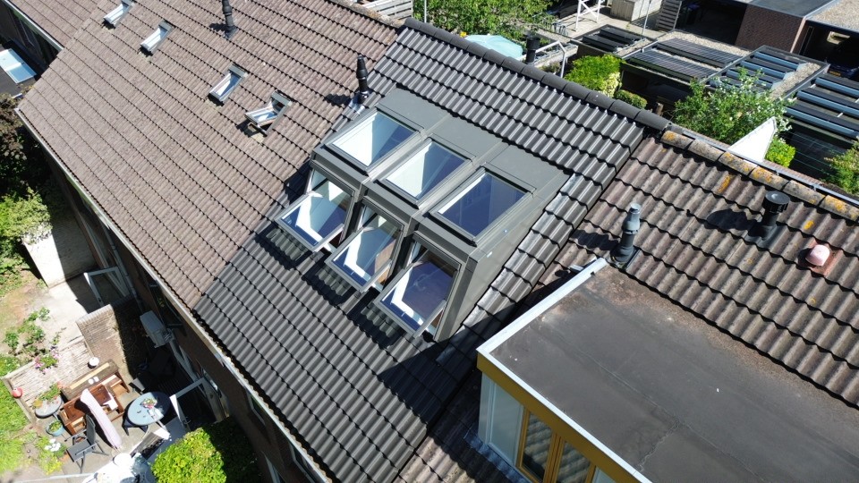 Dakrenovatie dakramen eindresultaat