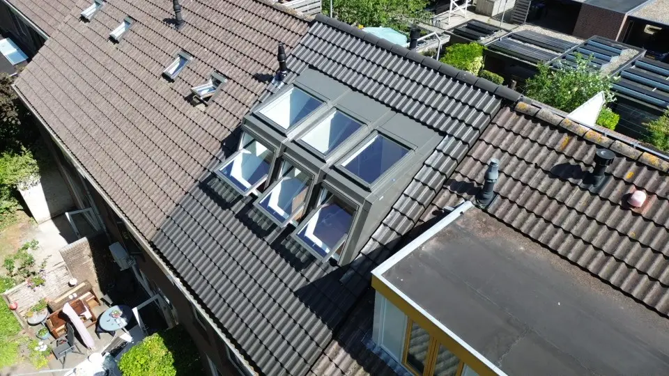 Dakrenovatie dakramen eindresultaat